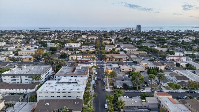430-434 Obispo Ave