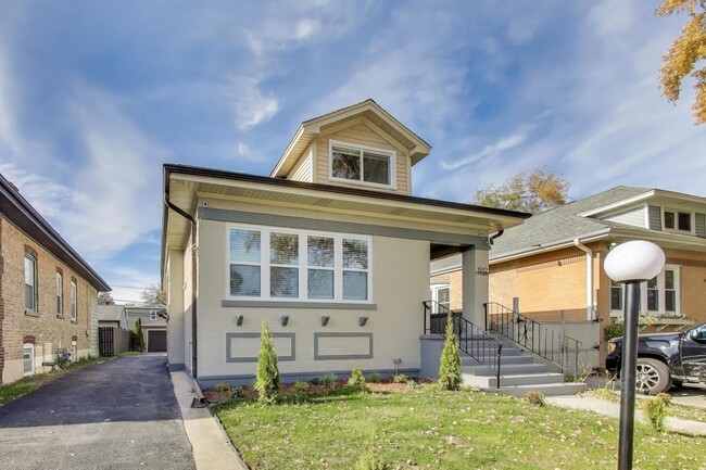 Photo - 1912 S 4th Ave