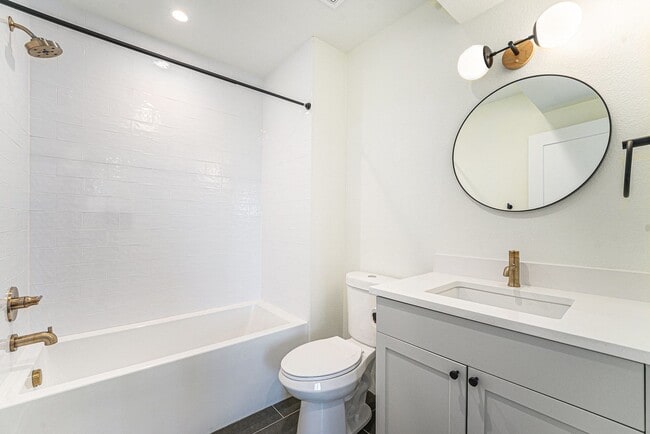 Photo - 1331 Newton St