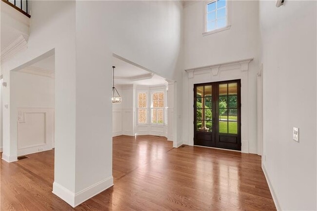 Photo - 5861 Yoshino Cherry Ln NE