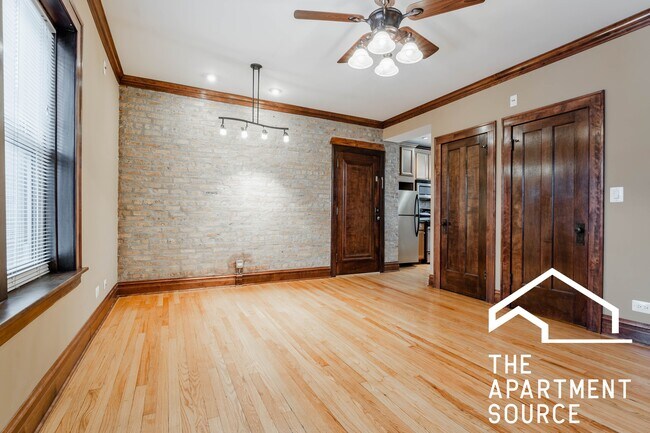 Photo - 2920 W Cullom Ave Unidad 1E