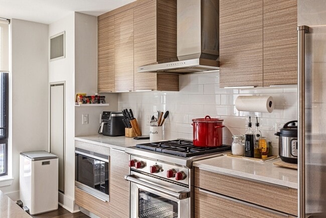 Photo - 531 Newbury St Unit 2