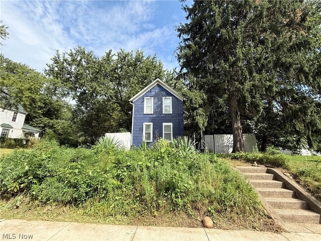 Photo - 131 W Miller Ave