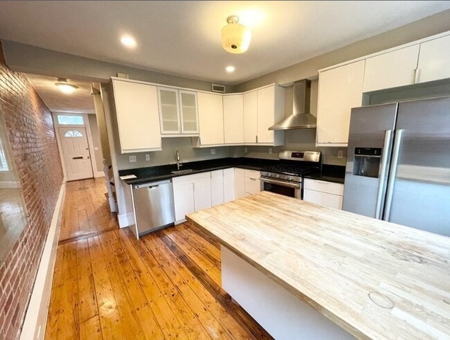 Photo - 51 Greenwich St