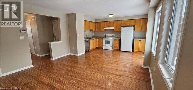 Photo - 35 Nancroft Crescent