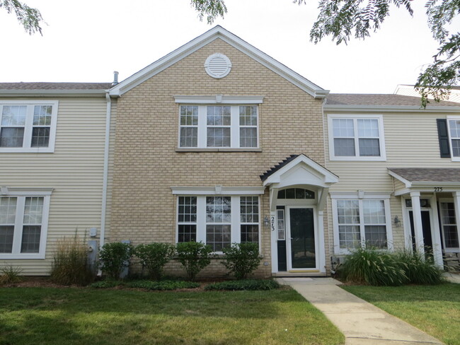 Photo - 273 Springbrook Trail S Townhome