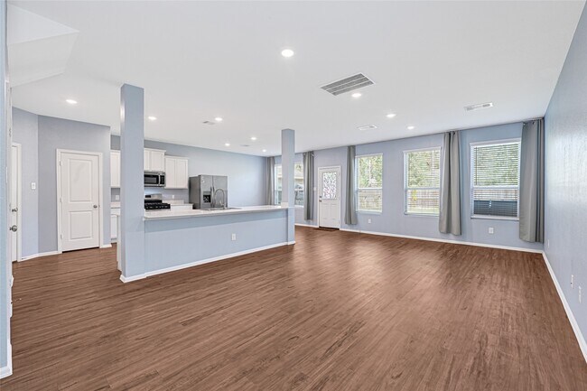 Photo - 1922 Ballesteros St