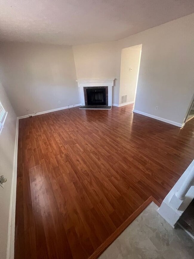 Photo - FINALLY A 2 BEDROOM 2.5 BATH IN LAWRENCEVILLE!