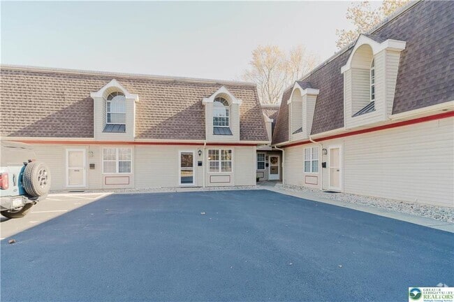 Building Photo - 1410 Primrose Ln Rental