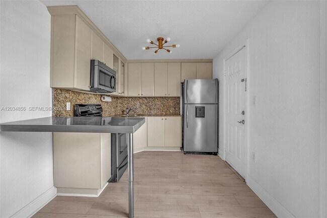 Photo - 3245 Virginia St Unit 24