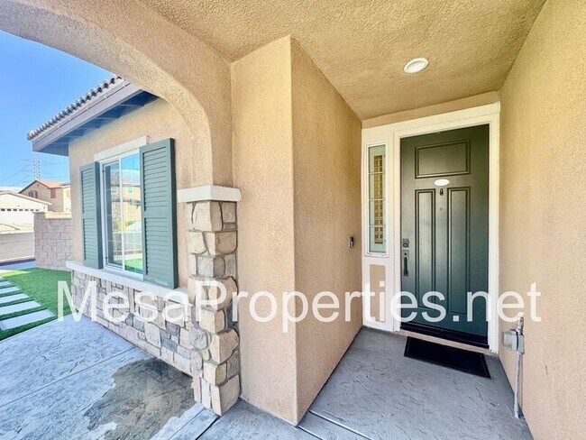 Photo - 5229 Kings Peak Dr