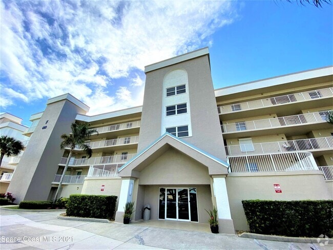 Building Photo - 603 Shorewood Dr Unit F206 Rental