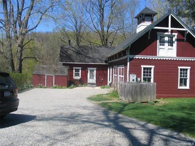 Building Photo - 703 Croton Lake Rd