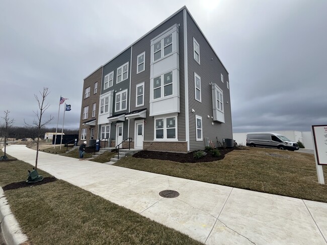 Building Photo - 2635 Lohan Way