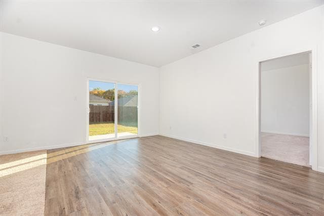 Photo - 706 Windsor Ct