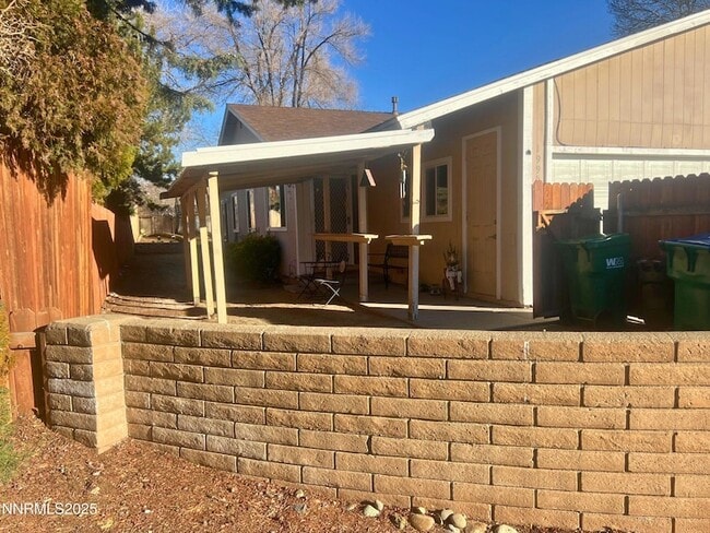 Building Photo - 1995 Trainer Wy