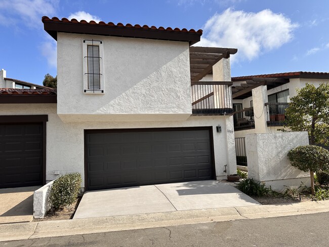 Front - 1009 Santa Helena Park Ct Townhome