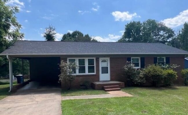 Building Photo - 405 Copeland Park