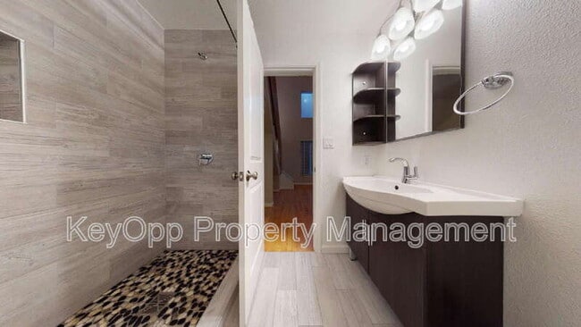 Photo - 2332 Taraval St Unit A.5