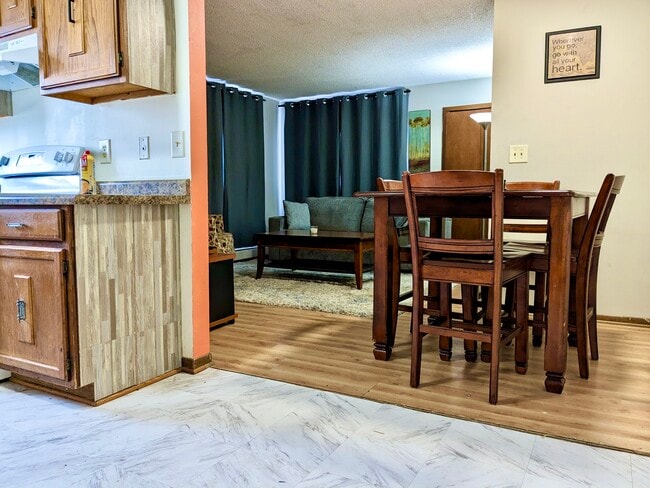 Photo - 298 Lawson Ave E Unidad #3