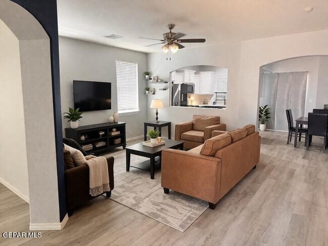 Photo - 5525 Jim Castaneda Dr