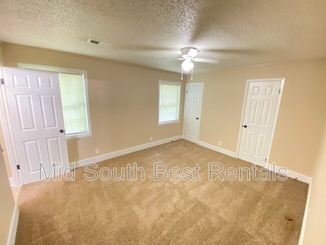 Photo - 822 Eyers Rd