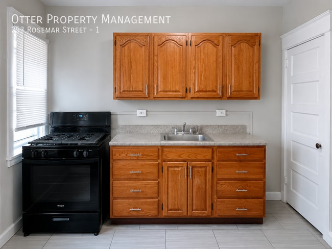 Photo - 253 Rosemar St Unit 1