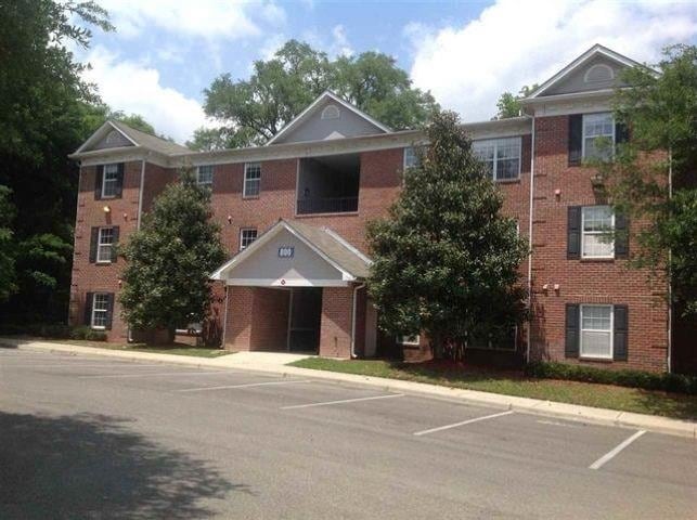 Photo - 3000 S Adams St