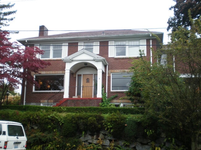 Building Photo - 2519 20th Ave E Rental