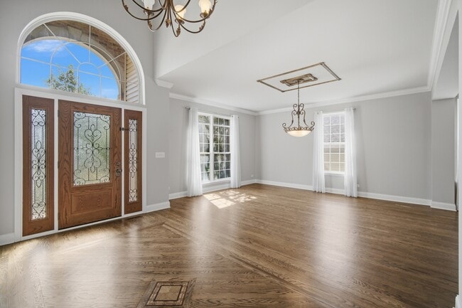 Photo - 5280 Burnham St