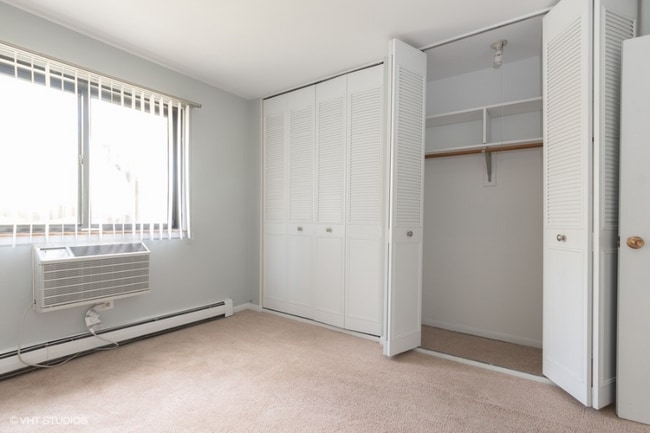 1660 Green Bay Rd Unit 1 Bedroom