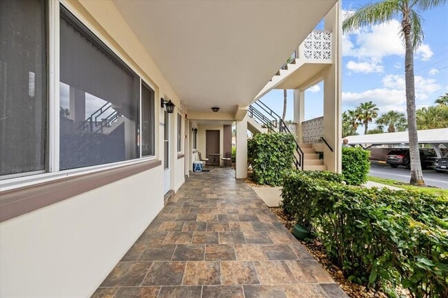 Photo - 1235 S Highland Ave Unidad 1-102