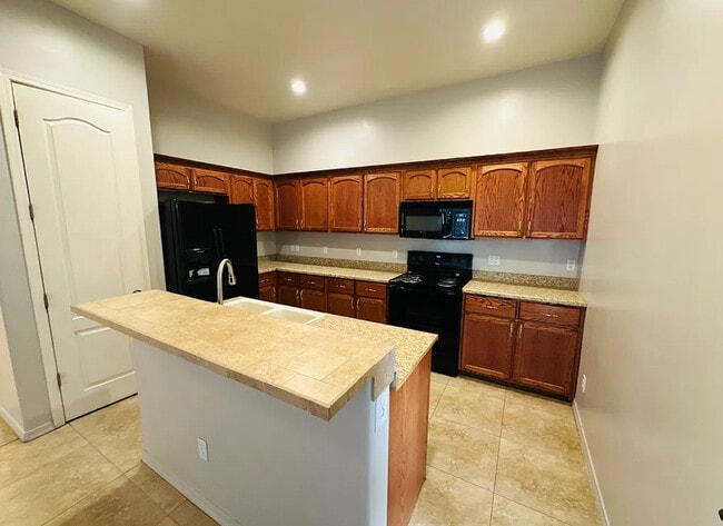 Photo - 1417 E Lupine Ave