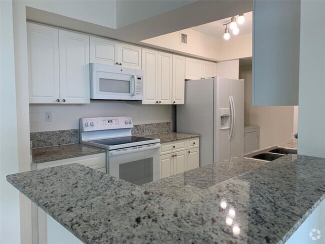Building Photo - 18335 NW 68th Ave Unit 245-606 Rental