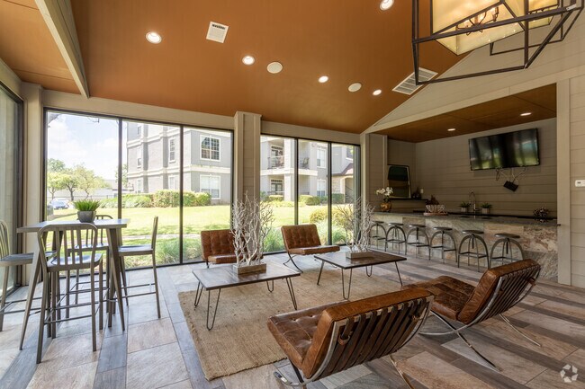 Pool Clubhouse