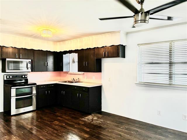 Photo - 509 W Main St