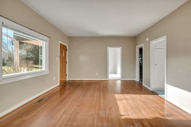 Photo - Charming 2-Bedroom Home in Steilacoom