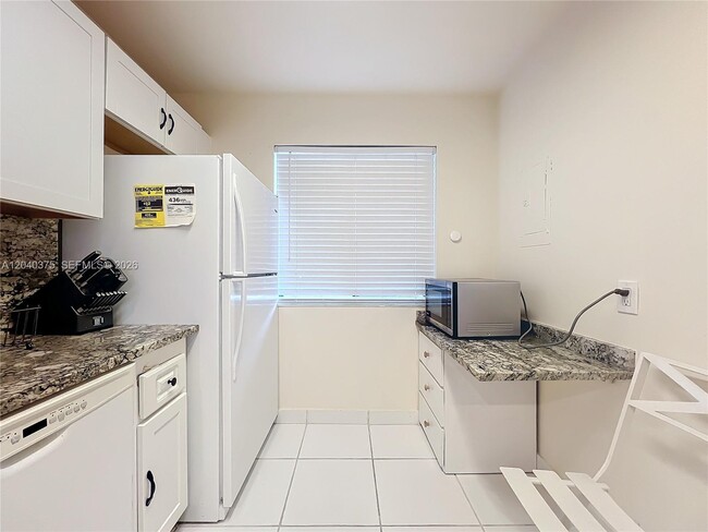 Photo - 4545 Luxemburg Ct Unit 103