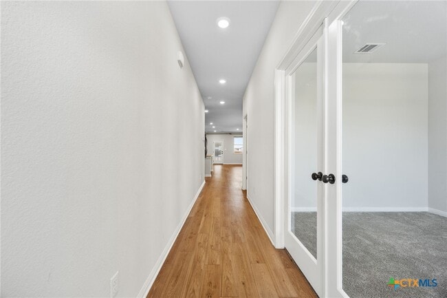 Photo - 139 Gullivers Dr House