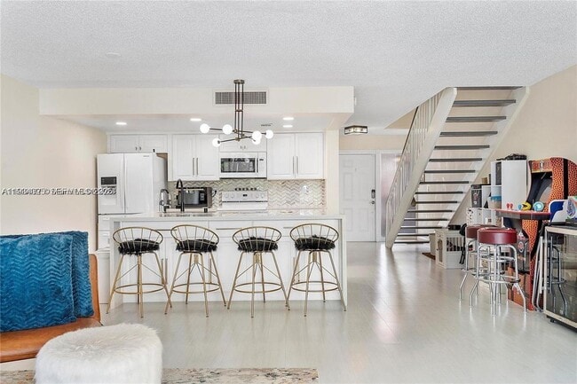 Photo - 1281 W Fairway Rd