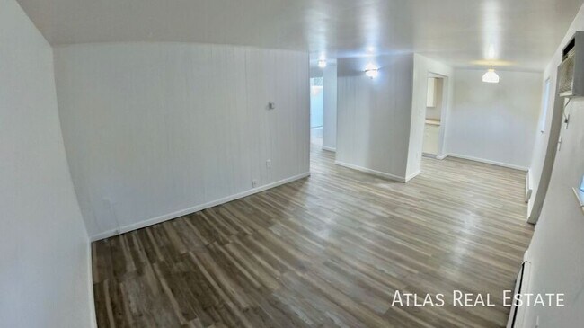 Building Photo - 829 E San Miguel St Rental