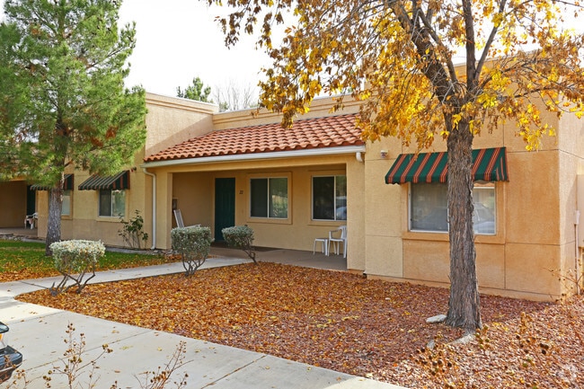 Photo - Sun River Apartments