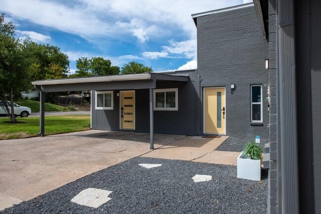 Photo - 1805 Briar Hill Dr