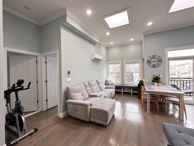 Photo - 37 Spruce St Unit 5