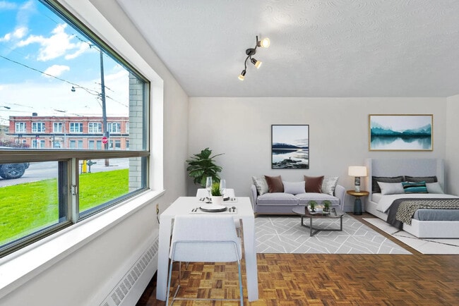 Building Photo - 1 Springhurst Ave