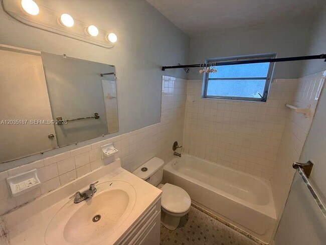 Photo - 1663 NE Miami Gardens Dr Unit 238
