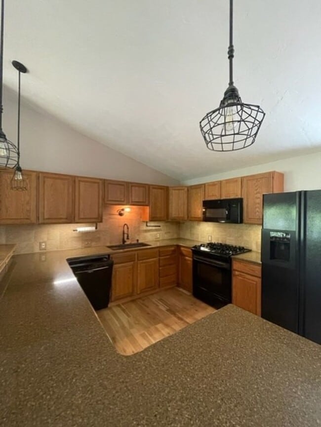 Beautiful Spacious Home - Beautiful Spacious Home