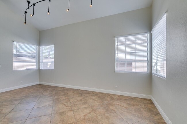 Photo - 3 bedroom in the beautiful North Shores.