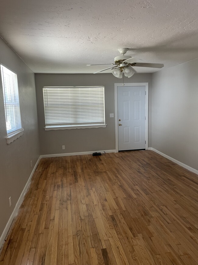 Photo - 900 N University Blvd