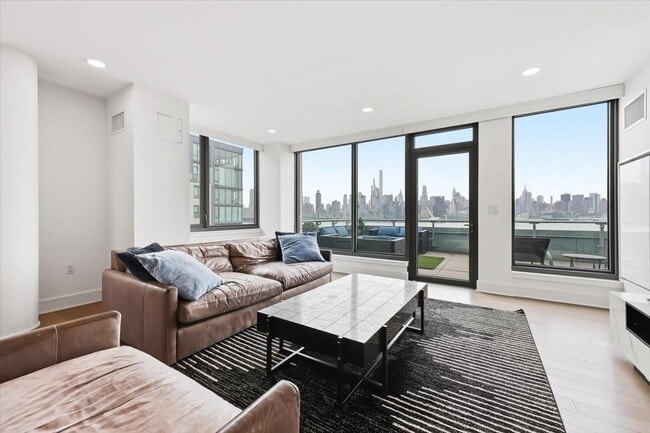 Building Photo - 9 Ave at Port Imperial Unit 1016